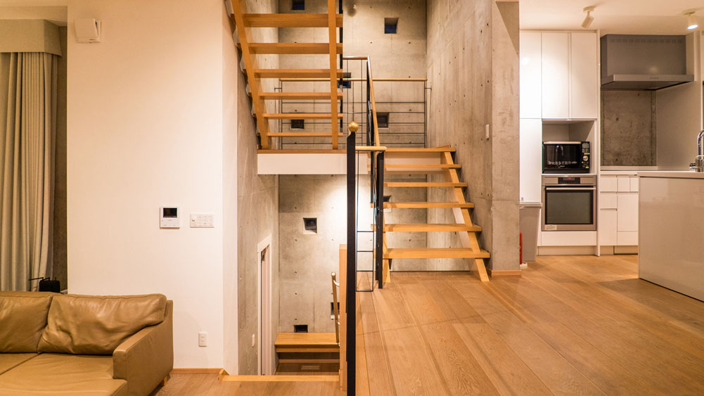 Mizunara Chalet - access to multiple levels